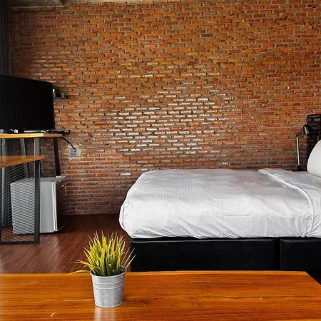 Bed Loft Cafe Otel Khon Kaen Dış mekan fotoğraf