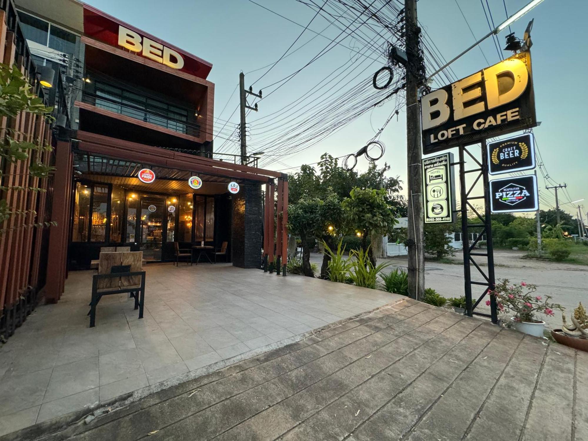 Bed Loft Cafe Otel Khon Kaen Dış mekan fotoğraf