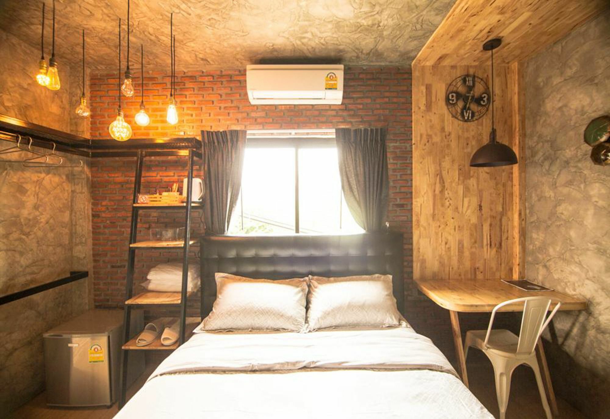 Bed Loft Cafe Otel Khon Kaen Dış mekan fotoğraf