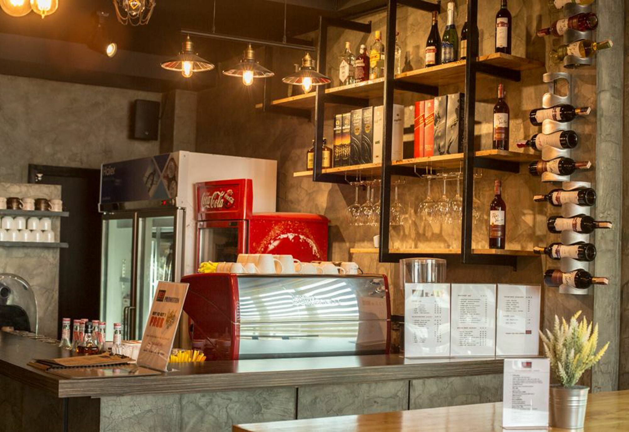 Bed Loft Cafe Otel Khon Kaen Dış mekan fotoğraf